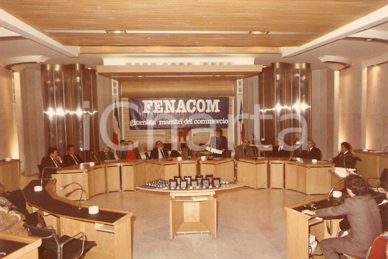 1990 ca PESARO Sala consiliare FENACOM Giornata Maestri del commercio *Foto