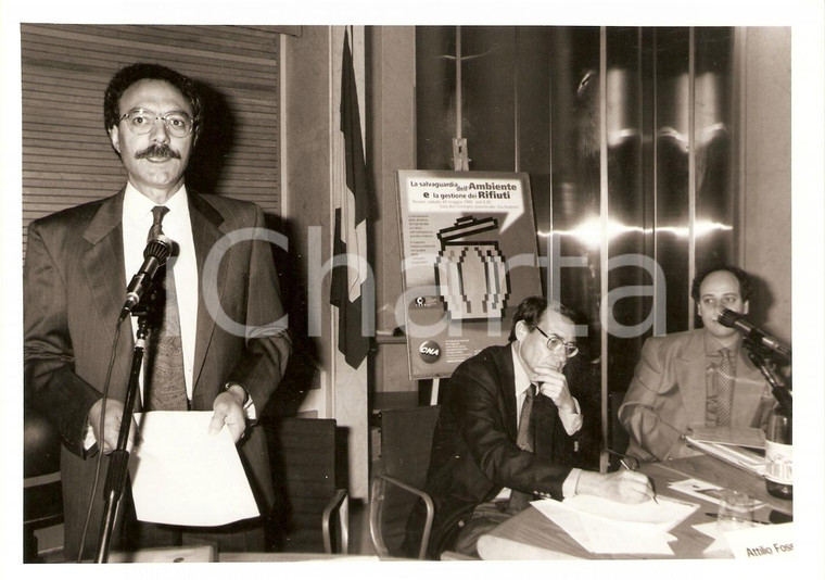 1995 PESARO Sala CONSIGLIO PROVINCIALE Convegno Gestione dei riufiuti Fotografia