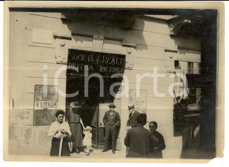 1930 ca PIEMONTE (?) Sede paesana della SOCIETA' REALE MUTUA INCENDI *Foto
