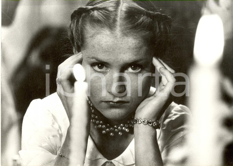 1984 CINEMA L'attrice Isabelle HUPPERT nel film CACHE CACHE *Fotografia di scena