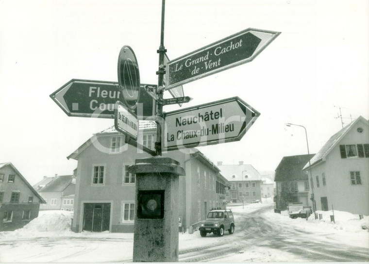 1988 LA BREVINE (SWITZERLAND) La cittadina sotto la neve *Vera fotografia