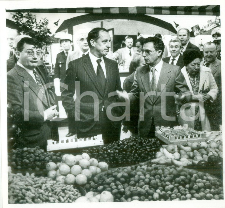 1979 MULHOUSE (F) Autorità visitano mercatini alle Journées d'Octobre Fotografia