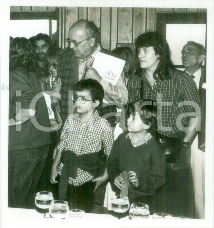 1988 ALSACE (FRANCE) Politico Henri GOETSCHY con moglie e figli *Fotografia