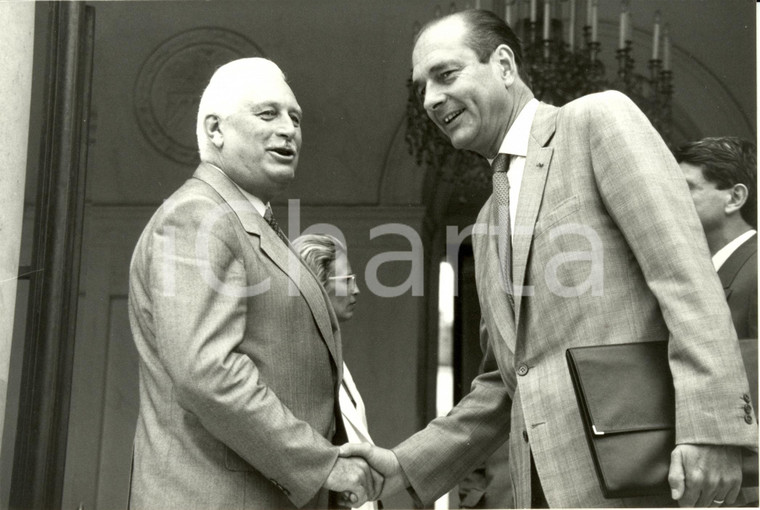 1986 PARIGI (F) André GIRAUD e Jacques CHIRAC dopo Consiglio Ministri *Foto