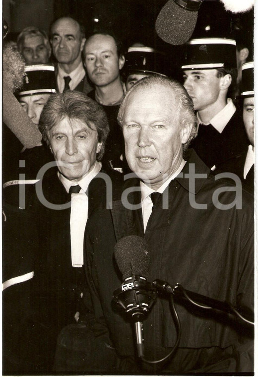 1991 PARIS VITTORIO EMANUELE IV Avvocato Paul LOMBARD dopo condanna *Foto