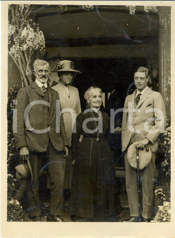1930 ca DEVON (UK) Prince of WALES at Walter RELEIGH's birthplace *Photograph