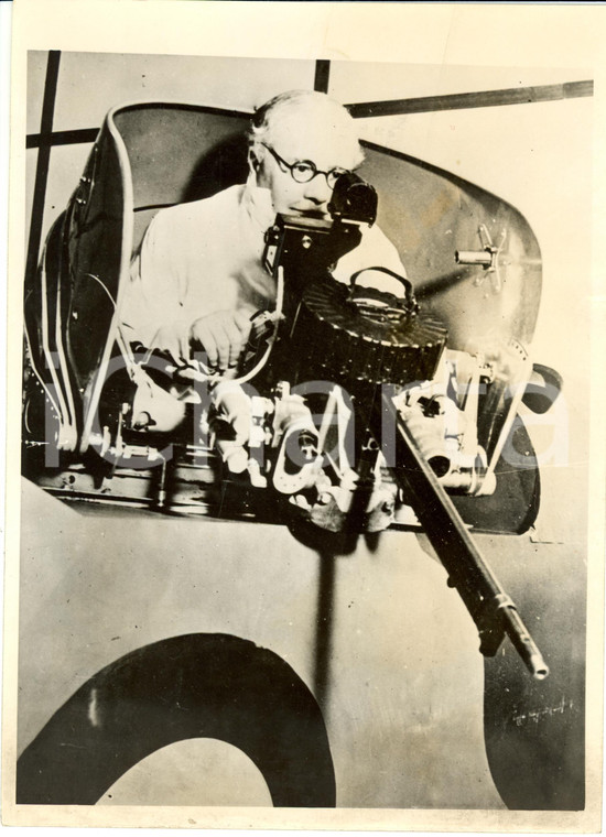 1939 LONDON (UK) Howard KINGSLEY WOOD con mitragliatrice Fabbrica aerei TOLWORTH