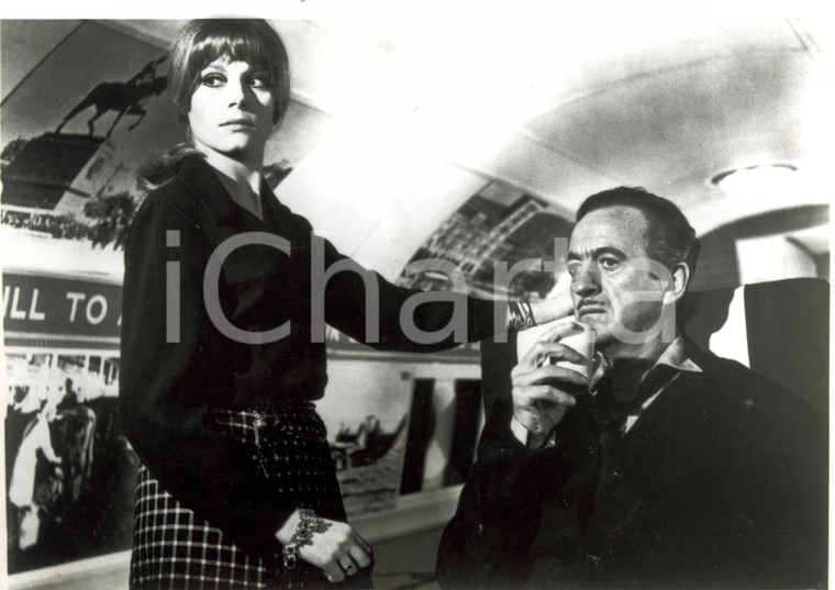 1965 UK Cinema David NIVEN Dorleac FRANCOISE *Foto di scena RISTAMPA 1980 ca