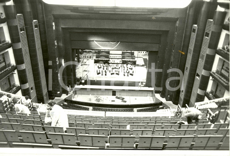 1989 PARIGI (F) Opera BASTILLE - Veduta platea orchestra e scena *Fotografia