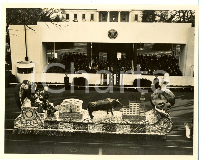 1948 WASHINGTON USA Float TEXAS at INAUGURAL PARADE for President Harry TRUMAN