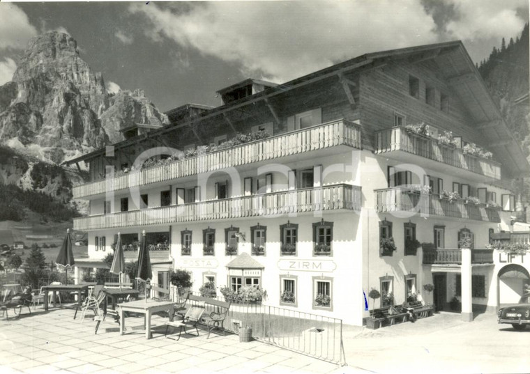 1959 CORVARA IN BADIA (BZ) Veduta dell'Hotel POSTA ZIRM e DOLOMITI *Cartolina FG