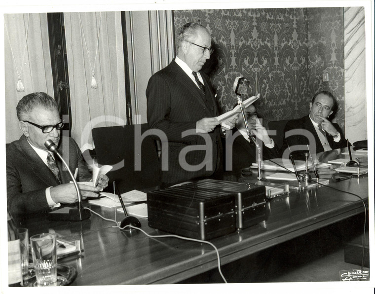 1969 ROMA Convegno ISLE Giuseppe CARON Ministro Bilancio durante relazione *Foto