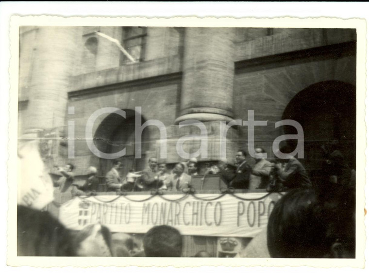 1955 MILANO Piazza AFFARI Palco Comizio PARTITO MONARCHICO POPOLARE *Fotografia