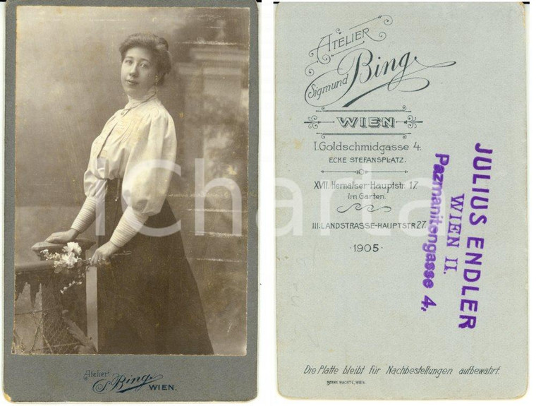 1905 WIEN (A) Ritratto di donna con mazzo di fiori *Foto S. BING poi J. ENDLER