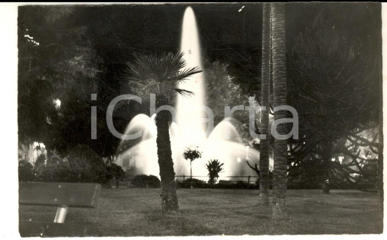 1953 LUGANO (SVIZZERA) Notturno con fontana luminosa *Cartolina postale FP VG