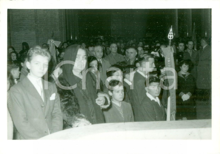1950 ca TERNI Orfani dell'Istituto LAZZARINI a messa *Fotografia