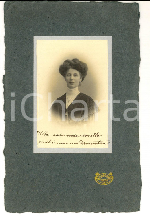 1910 VERCELLI Donna con abito ricamato nero *Foto VINTAGE P. MASOERO