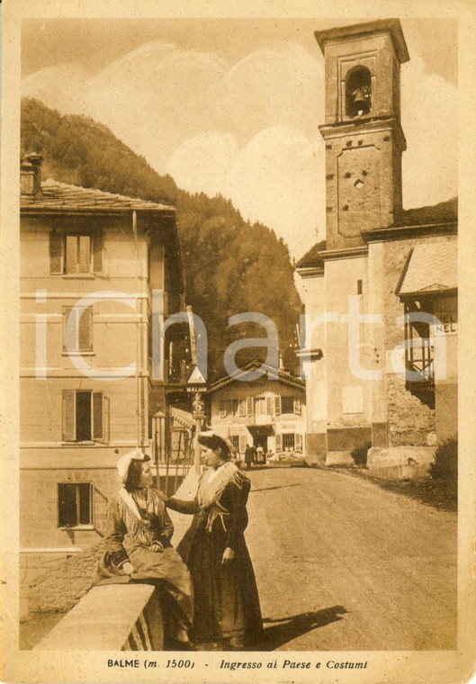 1947 BALME (TO) Donne in abiti tipici davanti chiesa SANTISSIMA TRINITA' *FG VG