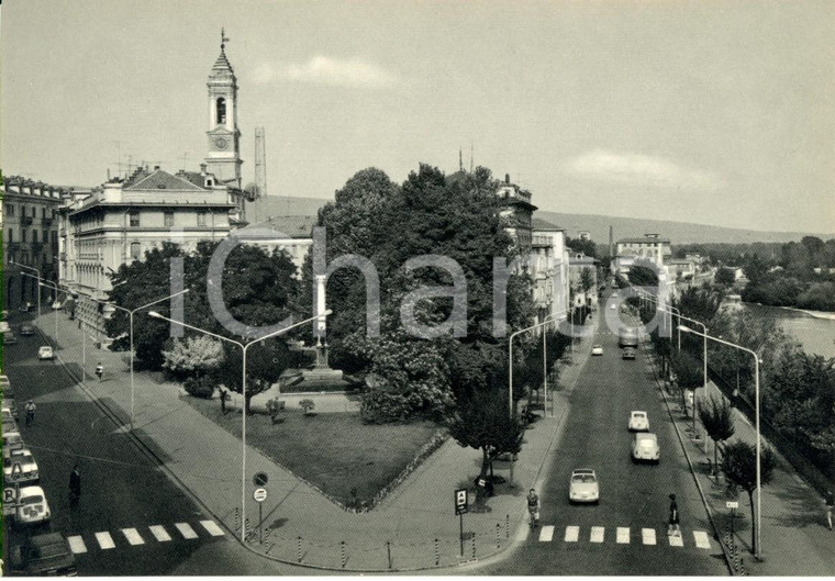 1960 ca IVREA (TO) Veduta di via CAVOUR con il Lungo DORA *ANIMATA FG NV