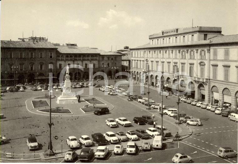 1960 ca FORLI' Veduta del municipio in piazza Aurelio SAFFI Cartolina ANIMATA FG