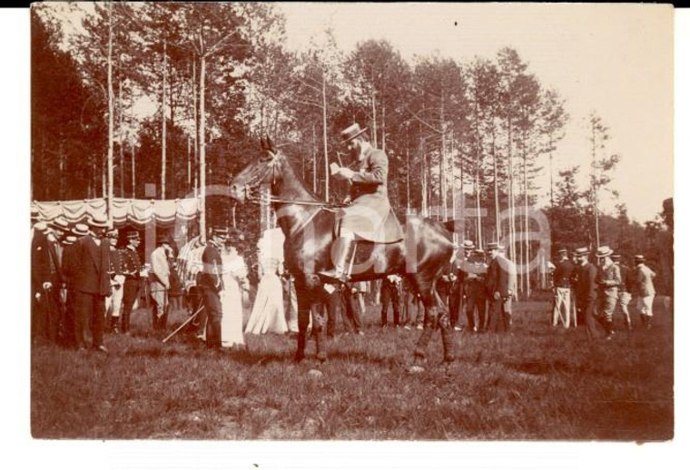 1890 ca AREA LOMBARDA Gentiluomo a cavallo tra militari *Foto 8x6 cm