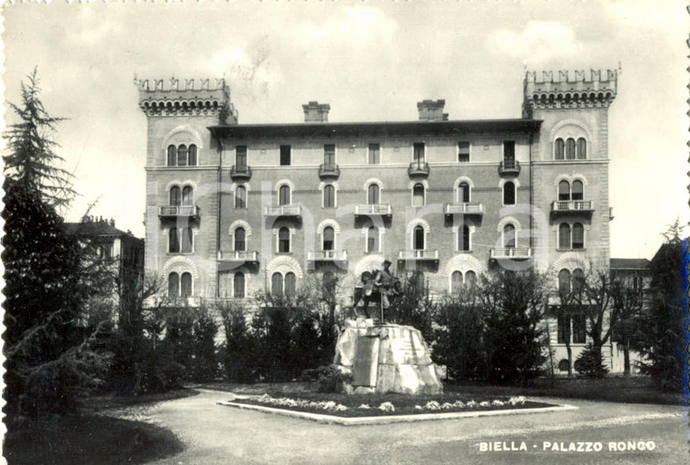 1960 BIELLA La facciata del palazzo RONCO e Monumento ai Caduti *Cartolina FG VG