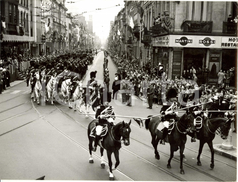 1959 BRUXELLES (B) Scorta gendarmi a cavallo nozze ALBERTO di LIEGI Paola RUFFO