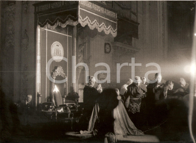 1960 MADRID Collegiata di SAN ISIDRO Fabiola MORA Y ARAGON durante il Te Deum