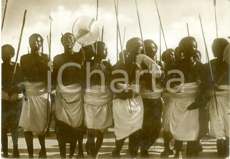 1934 SOMALIA ITALIANA AOI Fantasie indigene con lance *Cartolina FG VG