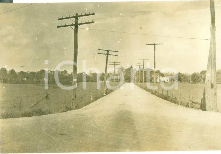 1908 PINE CREEK, PENNSYLVANIA (USA) Nuova strada rurale e pali del telegrafo