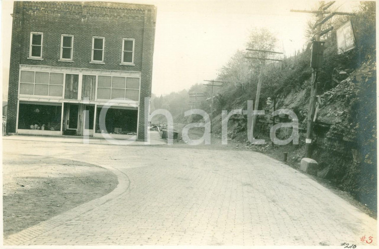 1911 AUSTIN, PENNSYLVANIA (USA) Veduta di Ruckaber Street dopo i lavori *Foto