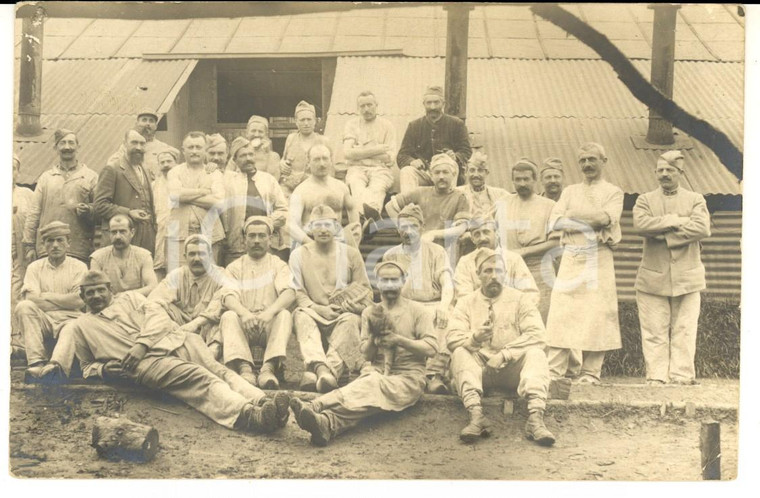 1917 WW1 BORAN-SUR-OISE (F) Soldati di fanteria posano con un gatto *Foto