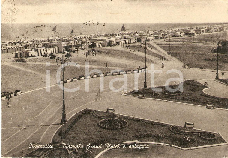 1958 CESENATICO (FC) Piazzale Grand Hotel e spiaggia *Cartolina FG VG