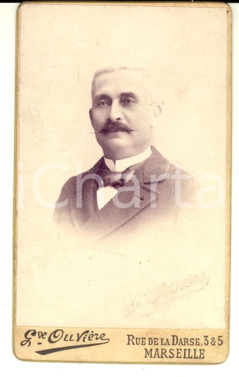 1900 ca MARSEILLE Ritratto maschile con cravattino in raso *Foto Gustave OUVIERE