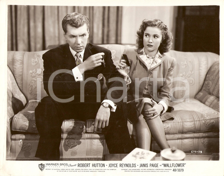 1948 WALLFLOWER Joyce REYNOLDS Robert HUTTON scambiano chiavi *Foto di scena