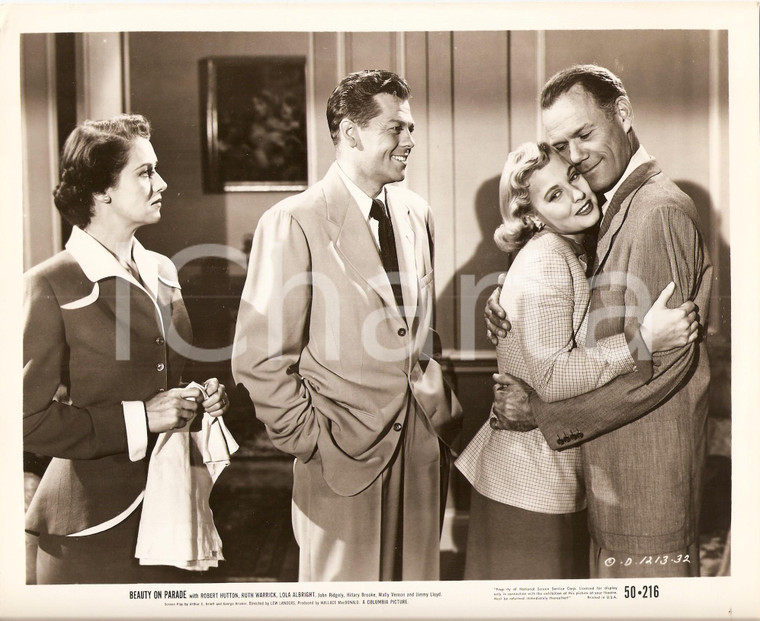 1950 BEAUTY ON PARADE Lola ALBRIGHT John RIDGELY si abbracciano *Foto 20 x 25 cm