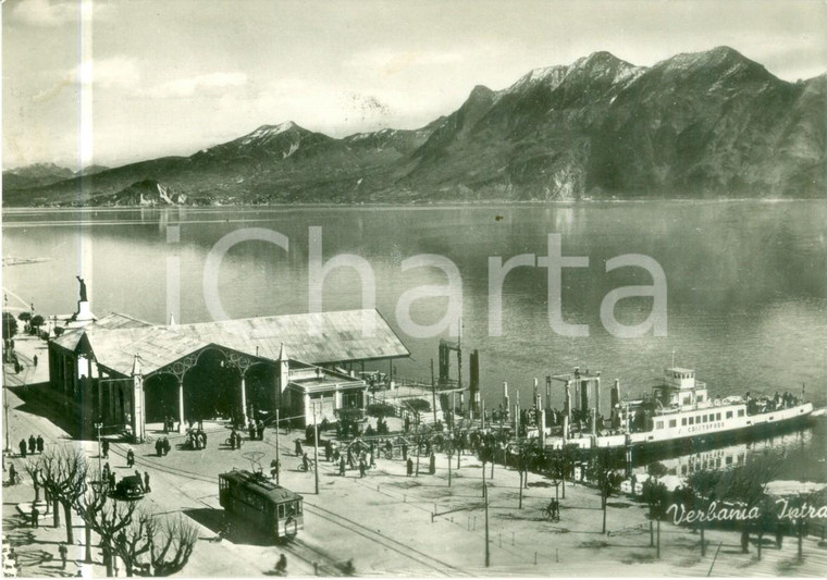 1955 ca VERBANIA INTRA Traghetto SAN CRISTOFORO sbarca passeggeri *Cartolina FG