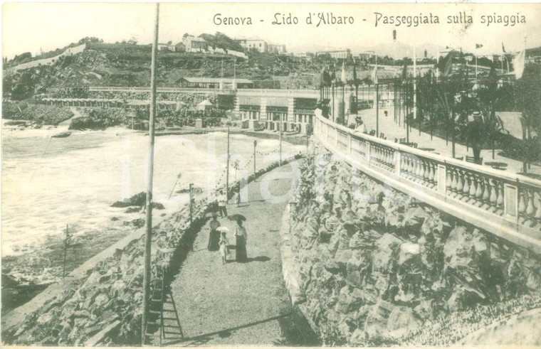 1920 ca GENOVA Passeggiata sulla spiaggia al Lido d'ALBARO *Cartolina FP NV
