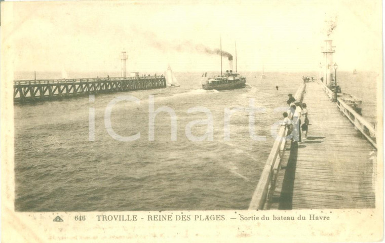 1935 ca TROUVILLE-SUR-MER (FRANCE) Piroscafo esce dal porto *Cartolina FP NV