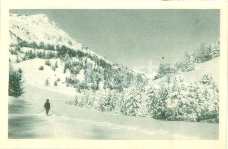 1935 ca CLAVIERE (TO) Sciatore in Alta Valle SUSA Albergo SAVOIA Cartolina FP NV