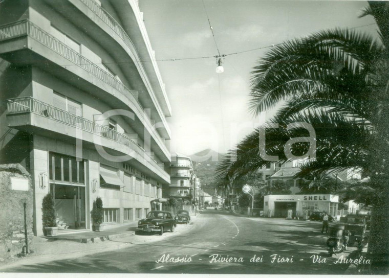 1957 ALASSIO (SV) Hotel GENOVA Benzinaio SHELL sulla Via AURELIA Cartolina FG VG