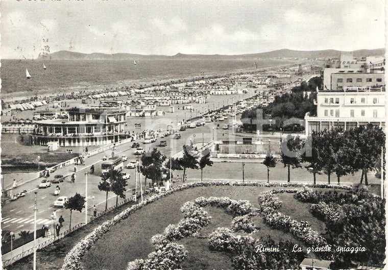 1962 RIMINI Panorama della grande spiaggia *Cartolina FG VG