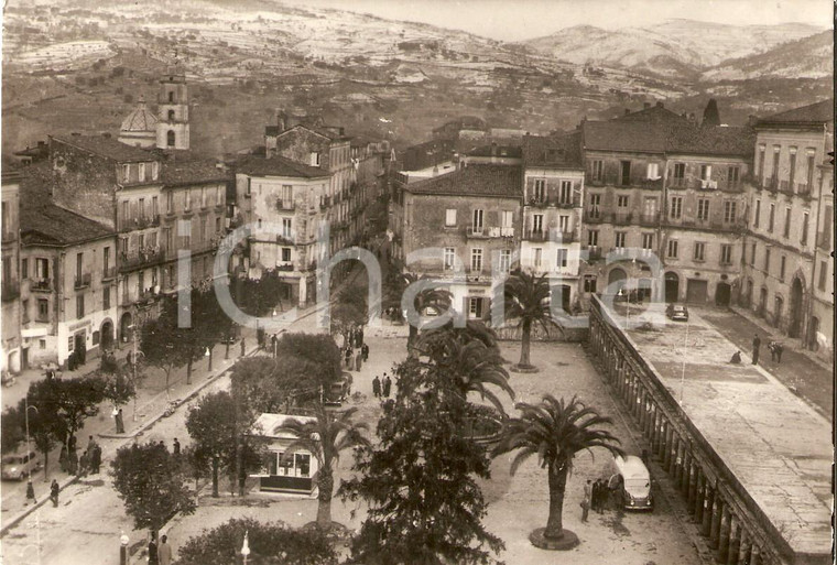 1957 VALLO DELLA LUCANIA (SA) Piazza Vittorio Emanuele *Cartolina FG VG