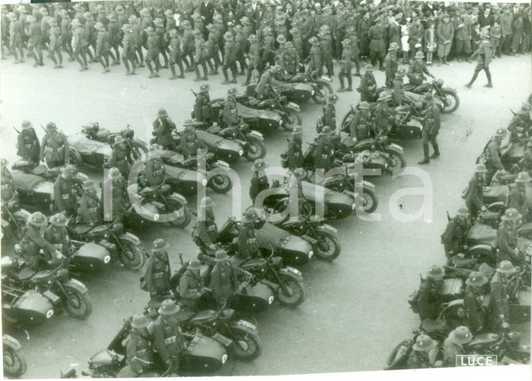 1941 ROMA ? WW2 Truppe motorizzate partono per la GERMANIA *Fotografia