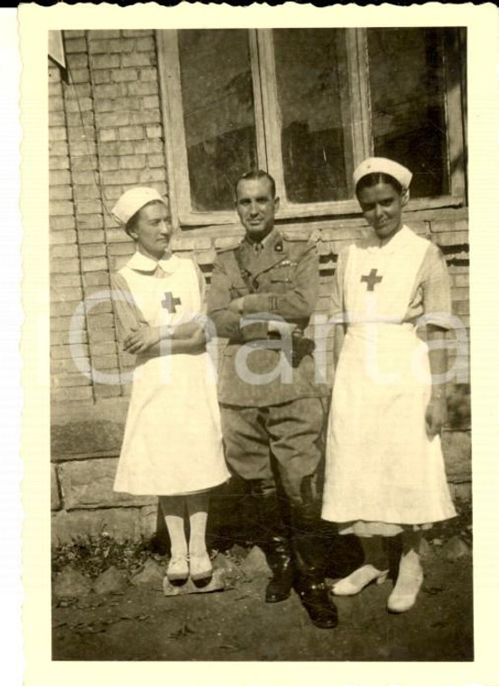 1945 ca BOLOGNA CROCE ROSSA Ufficiale di Sanità e crocerossine *Foto 9x6 cm