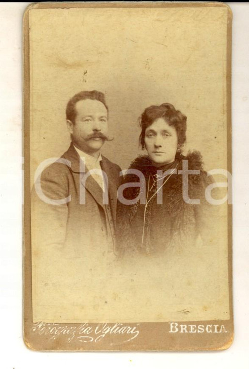 1890 ca BRESCIA Coppia di sposi con donna in pelliccia *Foto OGLIARI CDV