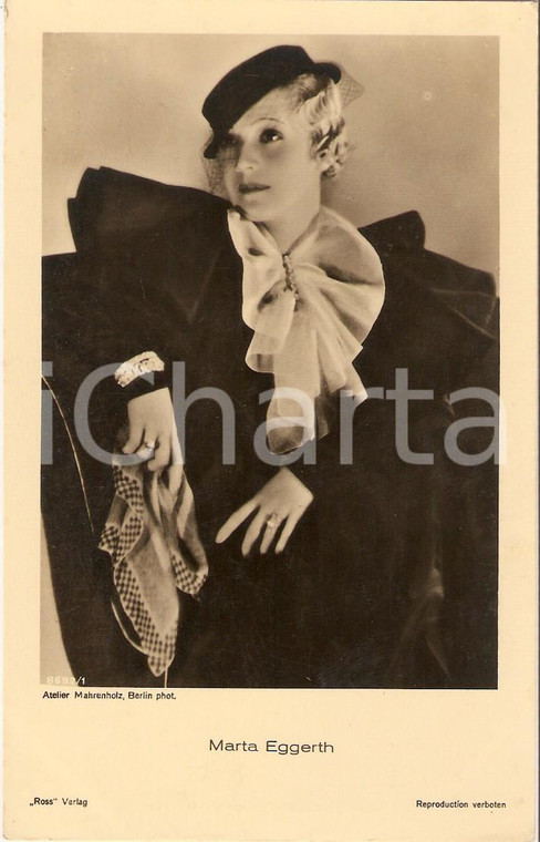 1930 ca CINEMA Attrice Marta EGGERTH Ritratto con veletta *Cartolina FP NV