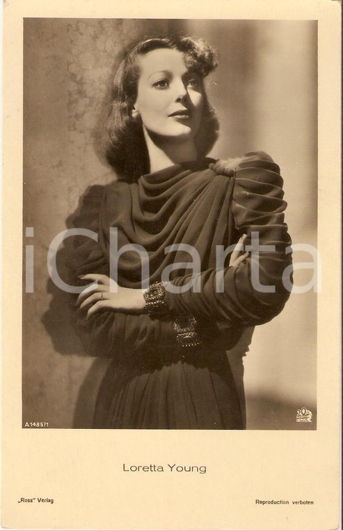 1930 ca CINEMA Loretta YOUNG Portrait with bracelets *Cartolina FP NV