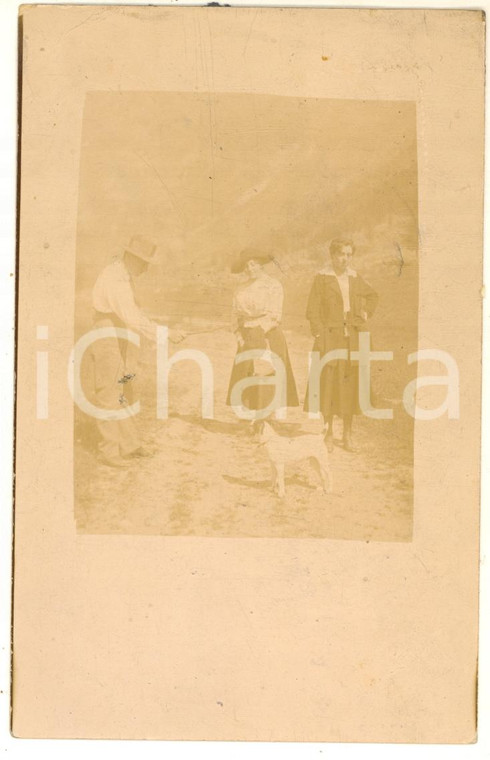 1927 VALPRATO SOANA (TO) Donne in campagna con il cane *Foto cartolina VINTAGE