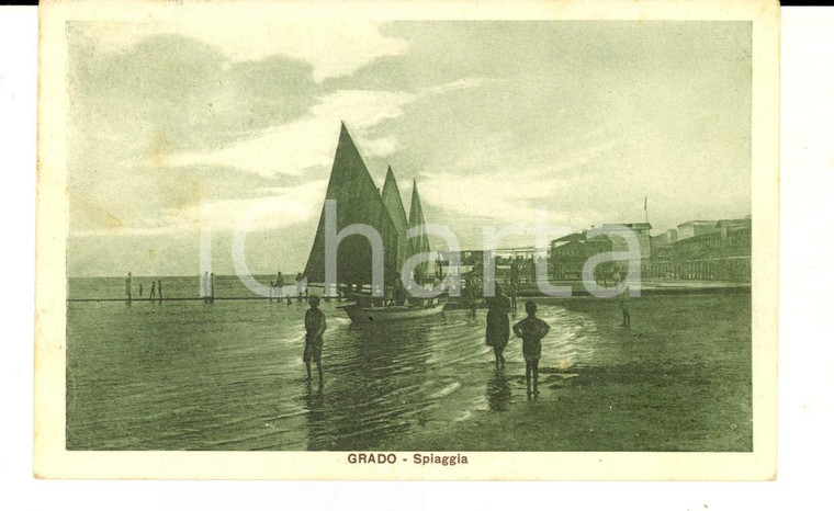 1924 GRADO (GO) Veduta della spiaggia con barche a vela *Cartolina ANIMATA FP VG